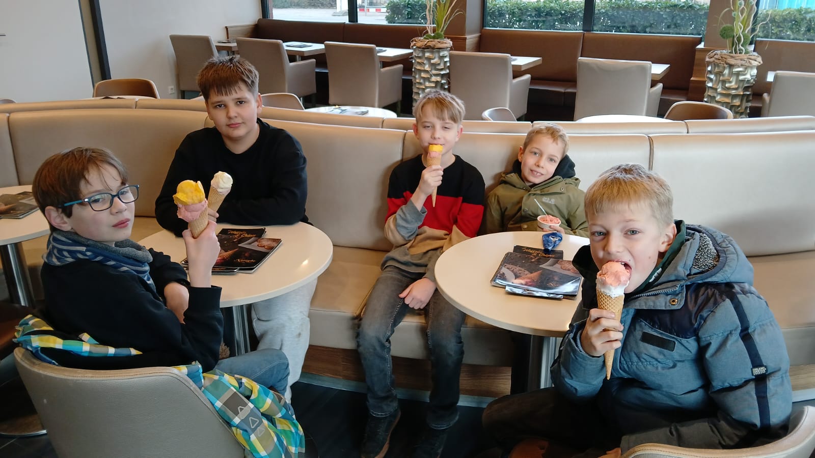 abf80863-4e54-42ee-9958-8108a41e417d